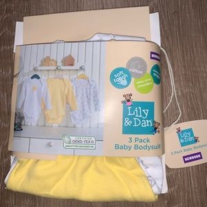New 3 Pack Baby Bodysuit Onesies Long Sleeves Boy or Girl Yellow White Newborn